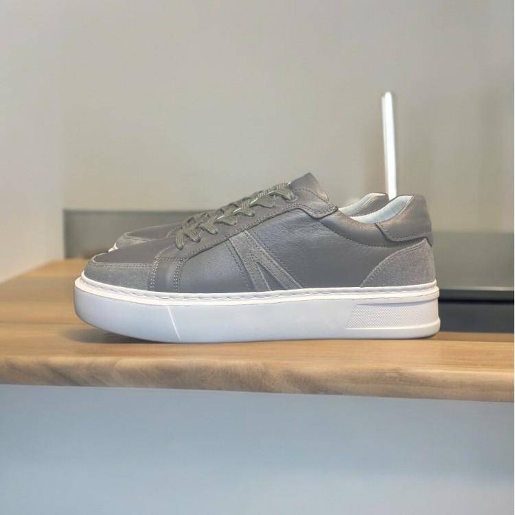 Gri Deri Süet Garnili Sneakers